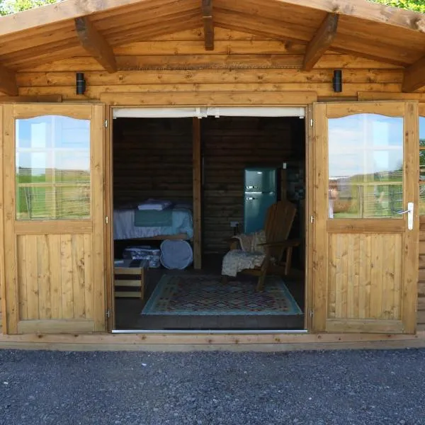 Knapp Farm Glamping Lodge 1, hótel í Corscombe