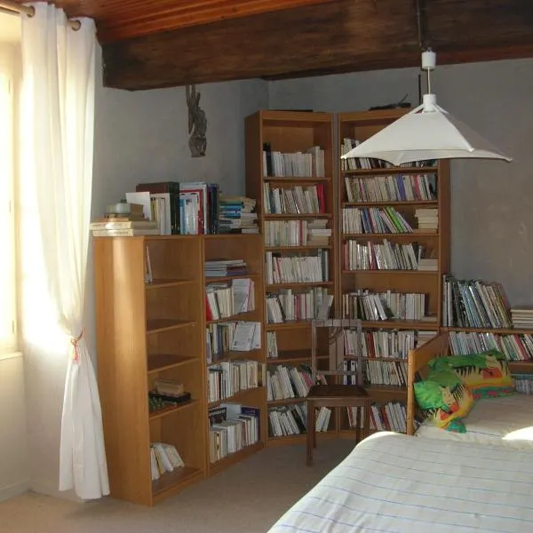 B&B "Les Remparts", hotel em Vouvant