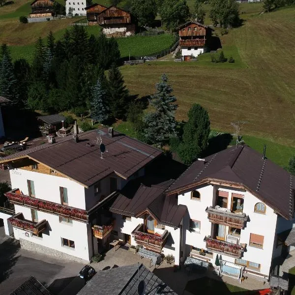 Pensione Valbona, Hotel in Kurfar