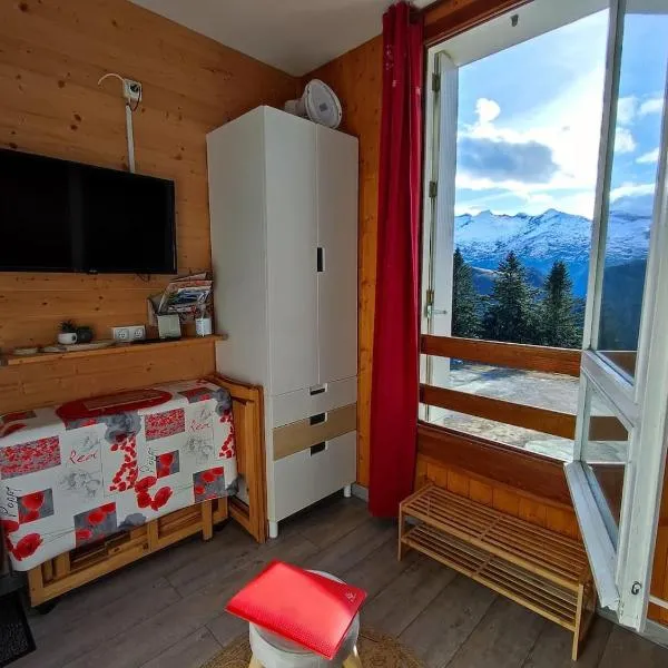 Le petit Nid Rouge, hotel v destinácii Ustou