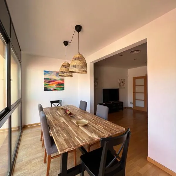 CASA NEUS, Casa única cerca de Barcelona, hotel in Sant Feliu de Llobregat