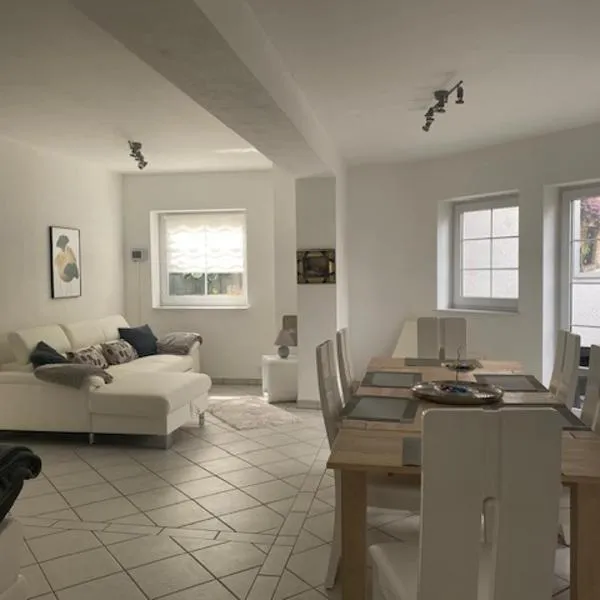 Gästehaus Geiger 63546 Hammersbach Taunusstrasse 12, hotel v destinaci Hammersbach