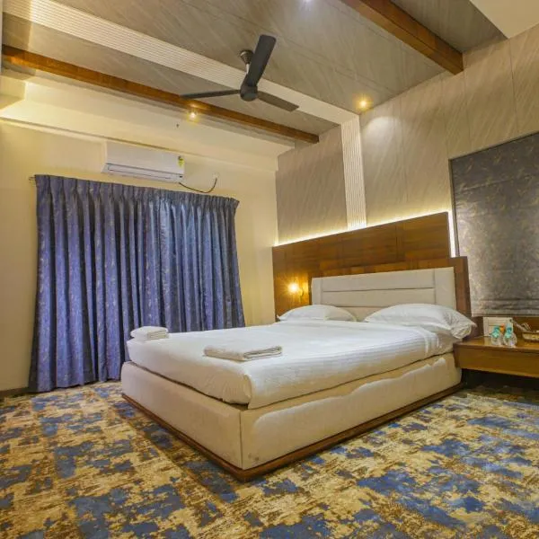 Hotel Jayasvi Gargoti 10 Km From Admapur Balumama Temple, hotel en Kolhapur