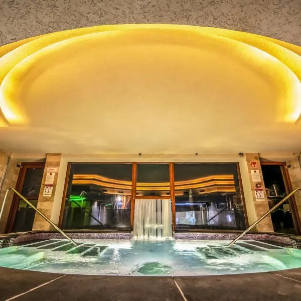 Erdőspuszta Club Hotel Fenyves, hotel v destinaci Debrecín