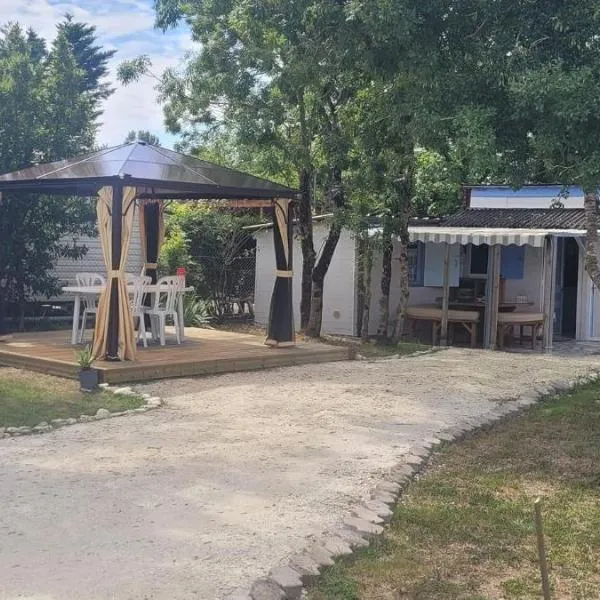 La cabane Oléronnaise, hotel em Saint-Pierre-dʼOléron