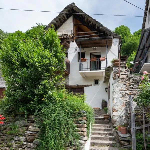Chalet Il Gianlupo Grigio by Interhome, hotel in Bognanco