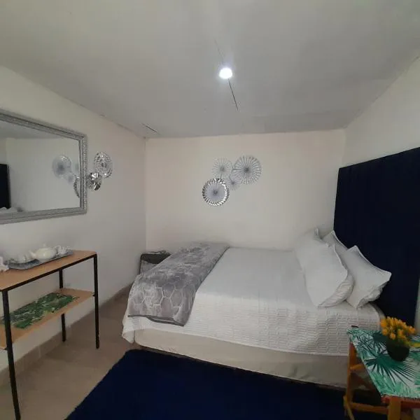 Karee Gardens B&B, hotel di Springs
