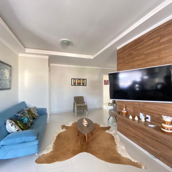 451 - Lindo Apartamento de 3 dormitórios na praia de Bombas