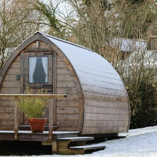 Knapp Farm Glamping Puki Pod, hotell sihtkohas Cattistock