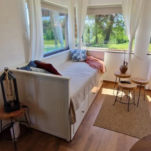 Mini Hill - Tiny House, hotel Gorušenjak városában