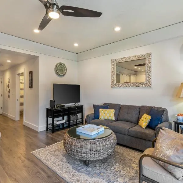 Updated 1Br 1Ba Condo in the Kiahuna Plantation Resort near Poipu Beach 430, hotel in Koloa