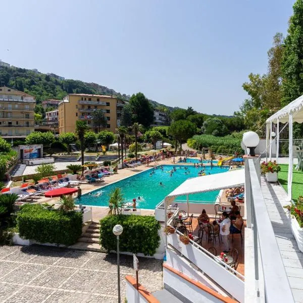 산 비토 키에티노에 위치한 호텔 Villaggio Costa d'Argento