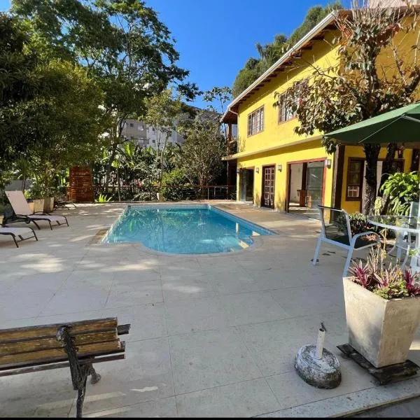 Villa Aconchego Corrêas Itaipava, hotel v destinaci Petrópolis