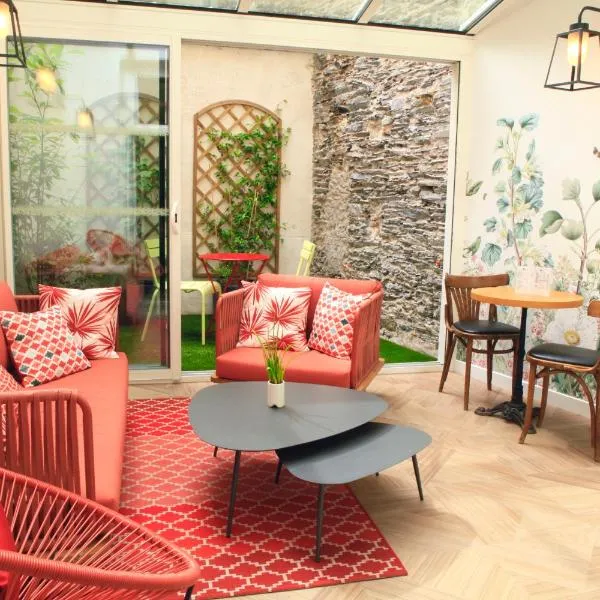 Logis Hôtels- Hôtel Marguerite d'Anjou Angers château, מלון באנז'ה