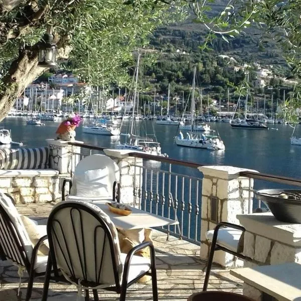 Waterside Apartments, hotel Ajía Effimíában