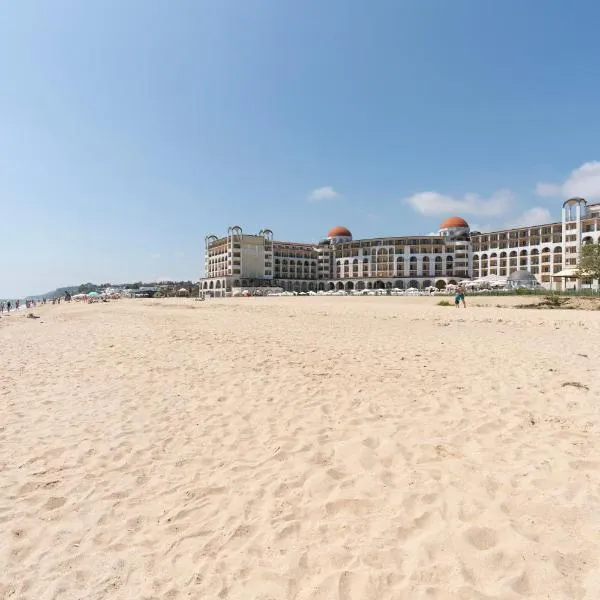 오브조르에 위치한 호텔 Alua Helios Bay - All Inclusive