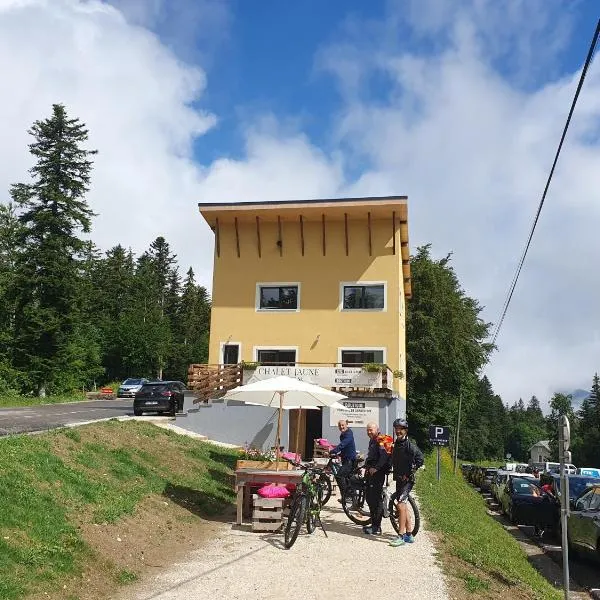 Chalet Jaune Charmant SOM, hotel v destinaci Sarcenas