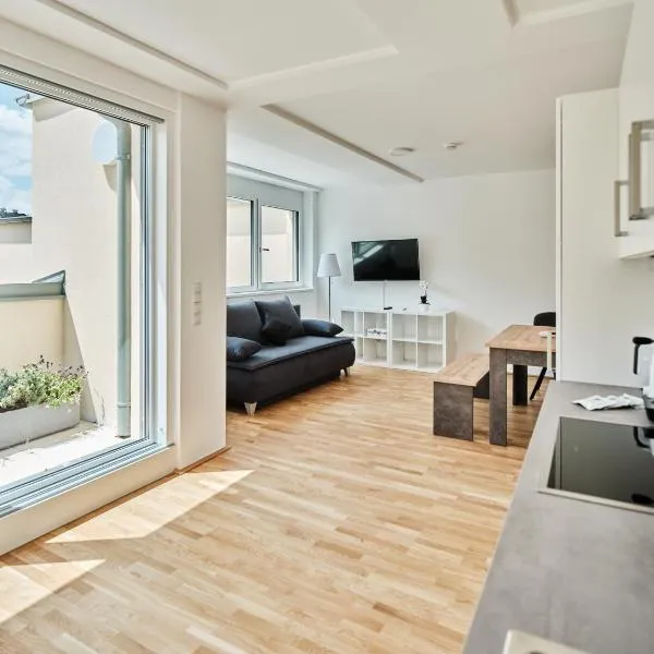 Next to Schönbrunnpalace close to Public Transport - MySchönbrunn Apartments، فندق في فيينا