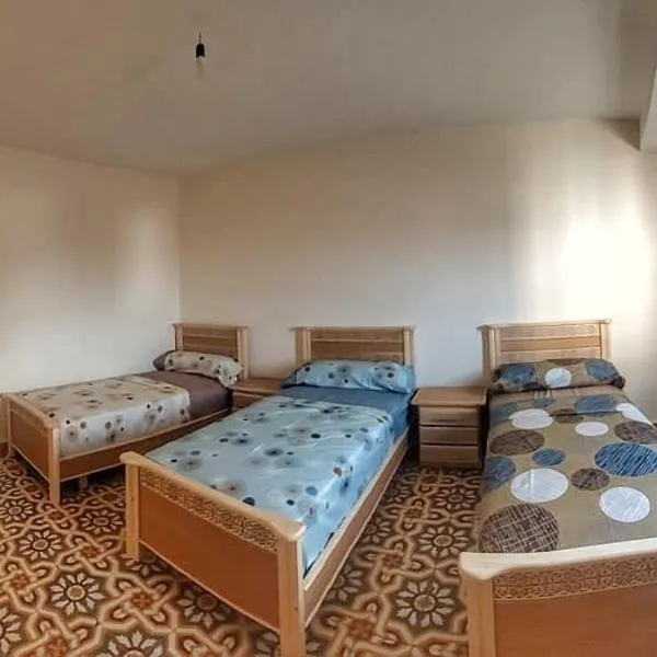 Breeze apart - 2 facade & WiFi, hotel in Al Hoceïma