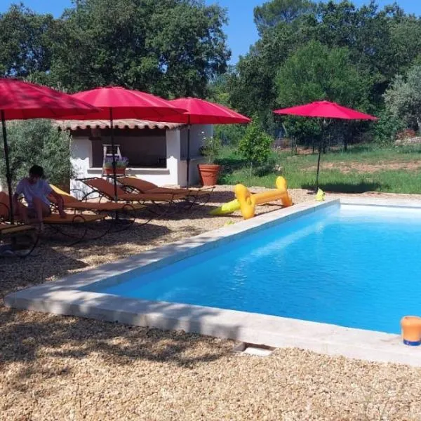 Location à la semaine, hotel u gradu Néoules