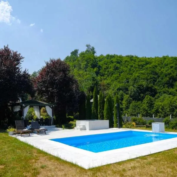 Residence Green Pool & SPA, hotel v destinácii Visoko