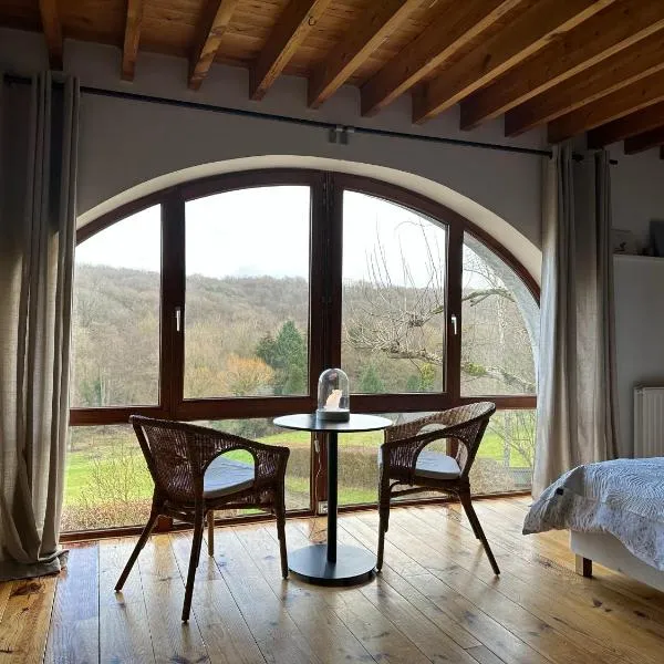 Les deux chambres au dessus de la colline, hotel Namurban