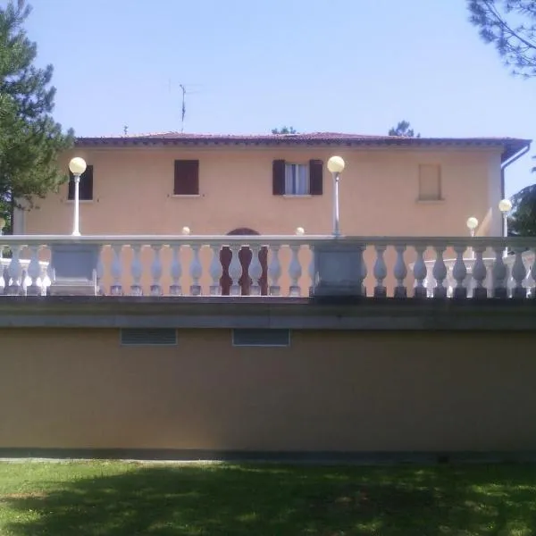 Villa Montrona RR, hotel v destinácii Imola