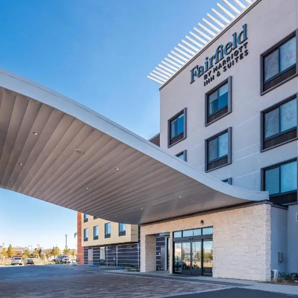 Fairfield Inn & Suites by Marriott Menifee, hotel di Menifee