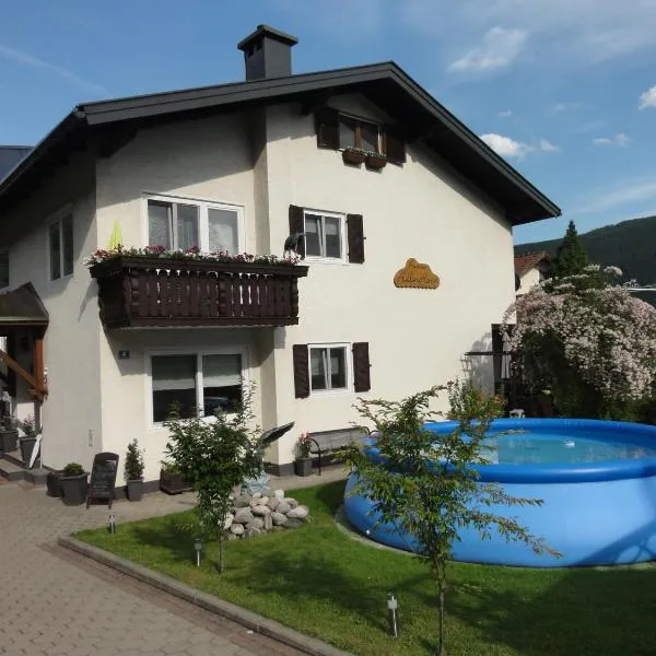 Pension AdlerHorst, hotel v destinácii Steindorf am Ossiacher See