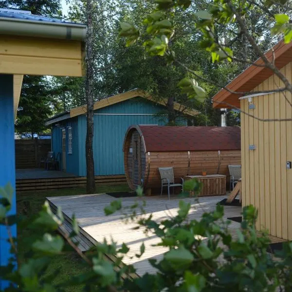 Backyard Village, hotell i Hveragerði