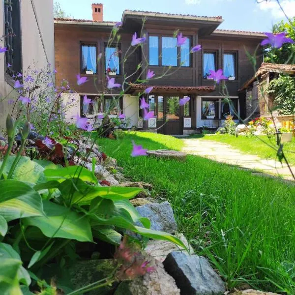 Къща ЕТНО, hotel v destinaci Koprivštica