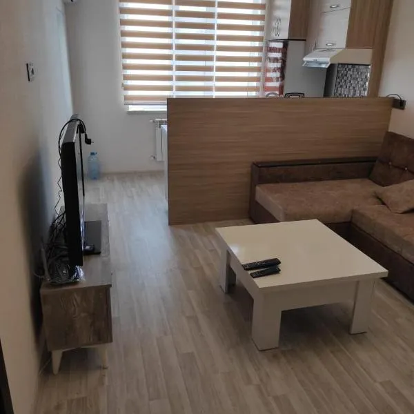Двушка для гостей, hotel in Baku