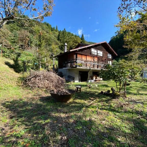 kakayama hutte, hotel v destinaci Muraoka