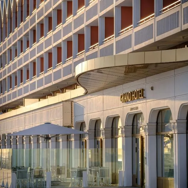 Radisson Blu Grand Hotel & Spa, Malo-Les-Bains: Dunkerque şehrinde bir otel