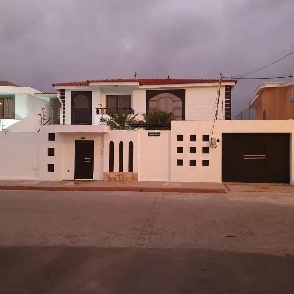 Confort, hotel in Manta