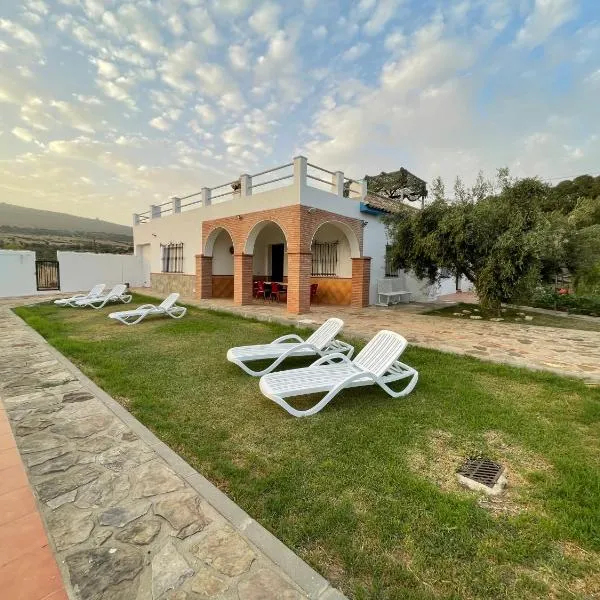 Chalet en la playa de Bolonia, hotel in Facinas