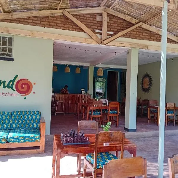 Blend Lodge and Kitchen - Pakachere, hotel v destinaci Zomba