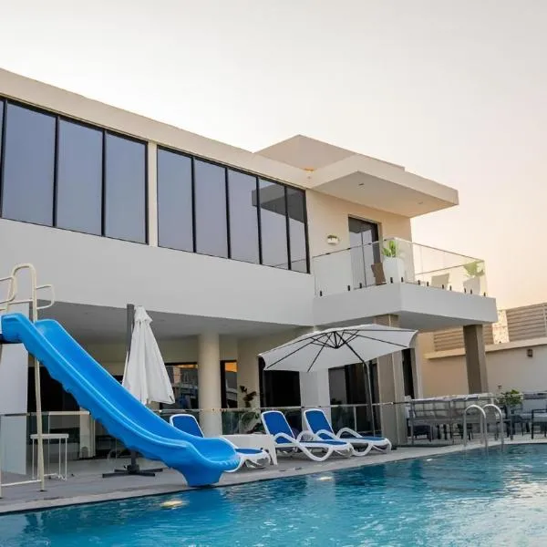Al Qand Chalet For Families Only, hotell i Half Moon Bay