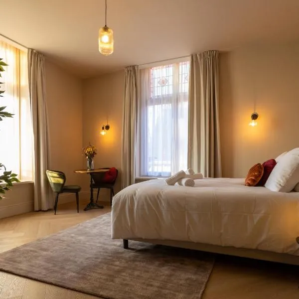 Hotel bij Jacob, hotel di Enschede