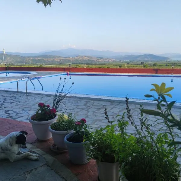 ΠΕΡΙ ΑΝΕΜΩΝ, hotel Zérvi városában