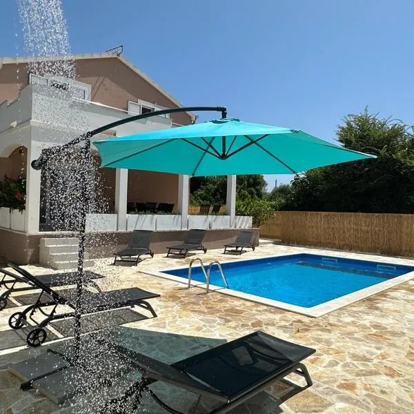 Leggiero, hotel v destinácii Benkovac