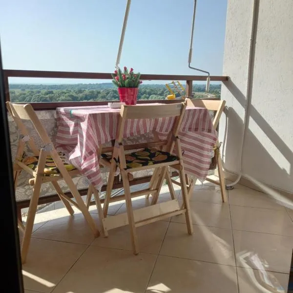 Panoramic apartment, hotel in Shkodër