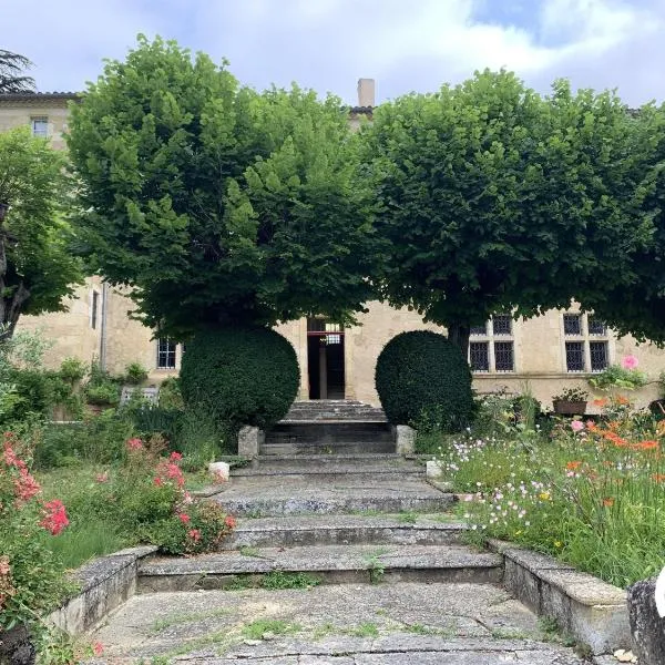 Château de Gardès, hotel v destinaci Castin