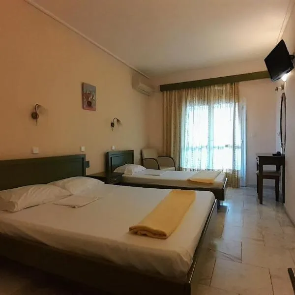 Hotel Niras, ξενοδοχείο στο Γένι