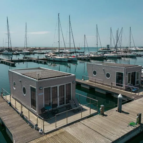 Marina del Gargano Houseboat, hotel v destinaci Manfredonia