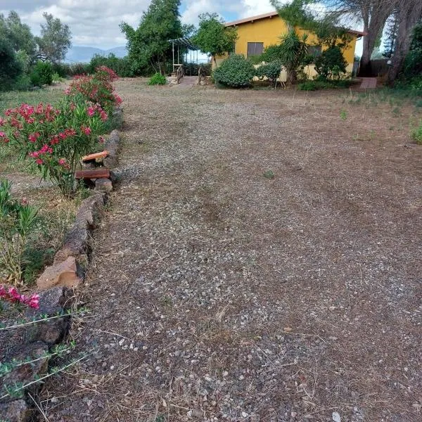 Agriturismo I 13 Pini di Putzu Anna Maria, hotel v destinácii Giba