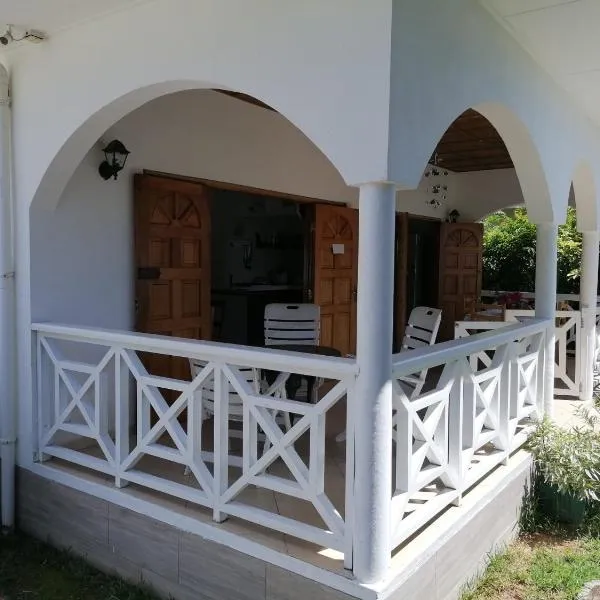 Maison de Vacanze, hotel v destinaci Baie Sainte Anne