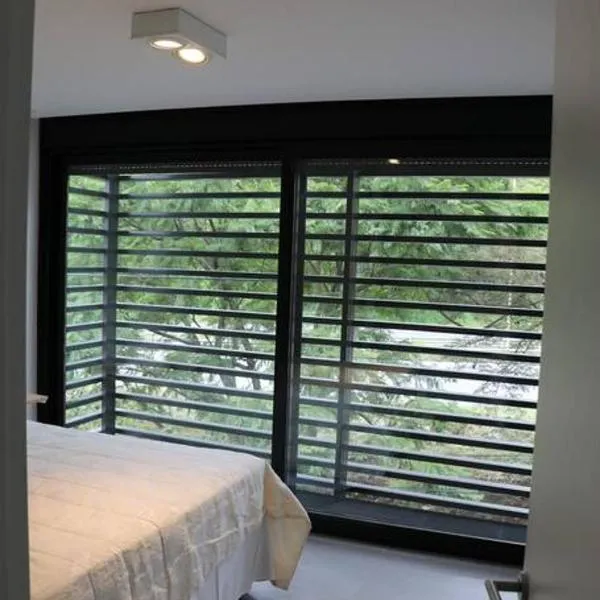 Departamento moderno con balcón y luz natural: San Salvador de Jujuy'da bir otel