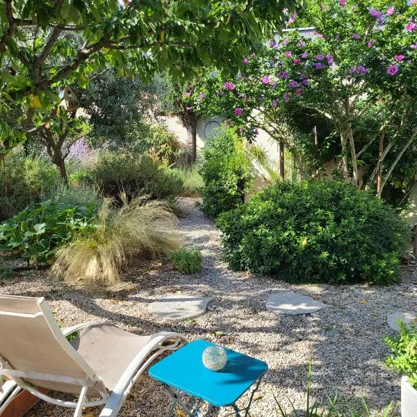 Chez Nous dans notre petit jardin, hotel in Montpellier