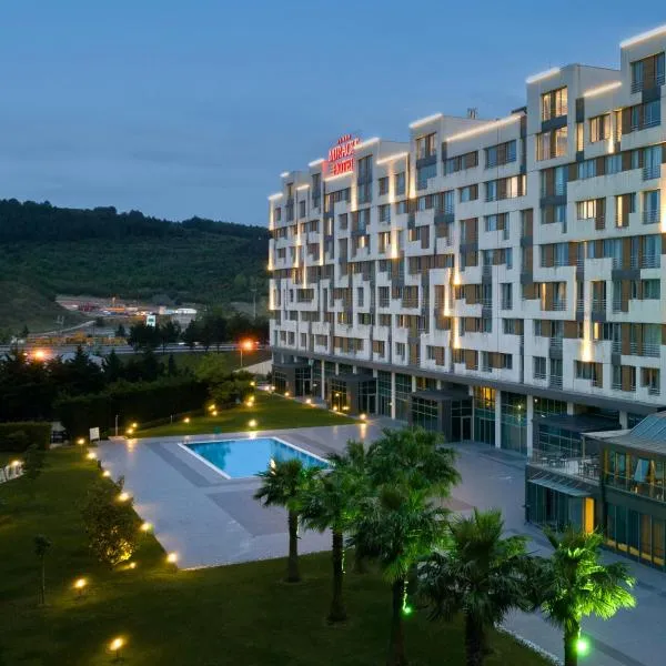 Miracle Istanbul Asia Airport Hotel & Spa, hotel in Pendik